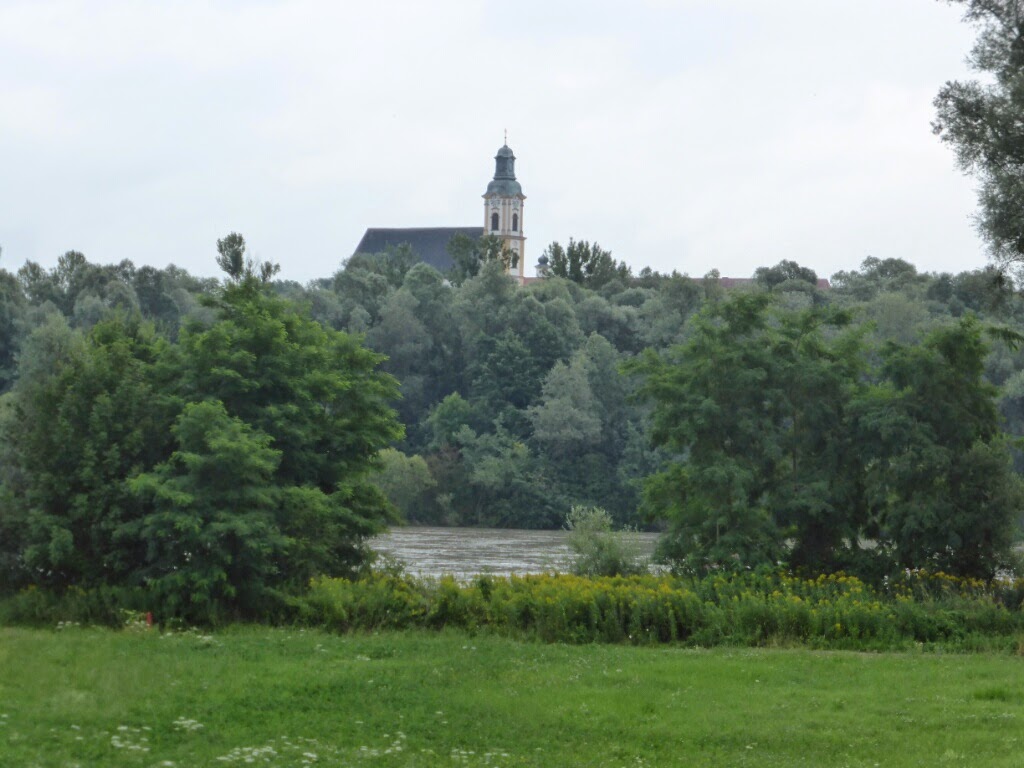 Etappe 9 – Von Burghausen nach Bad&nbsp;Füssing