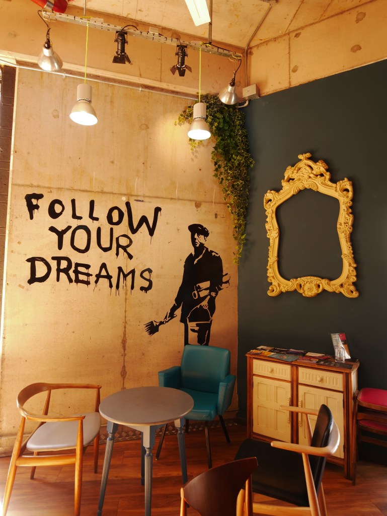 Tschüss Wales, Tschüss&nbsp;England